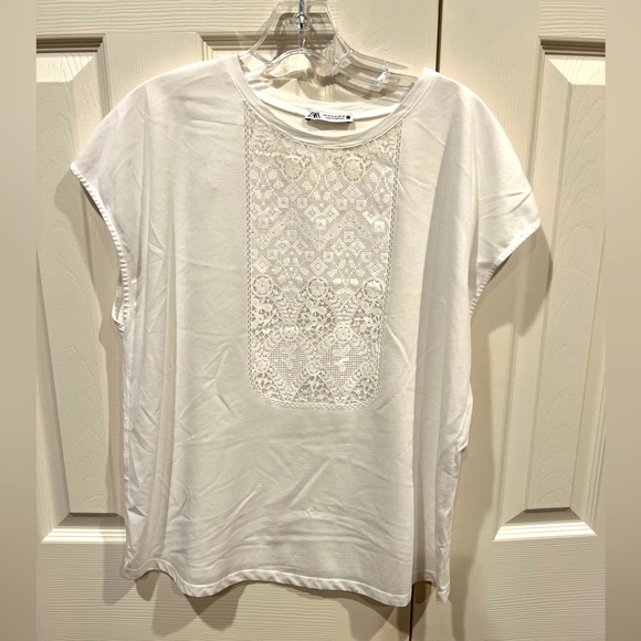 Zara Tops - Zara brand white t-shirt with lace